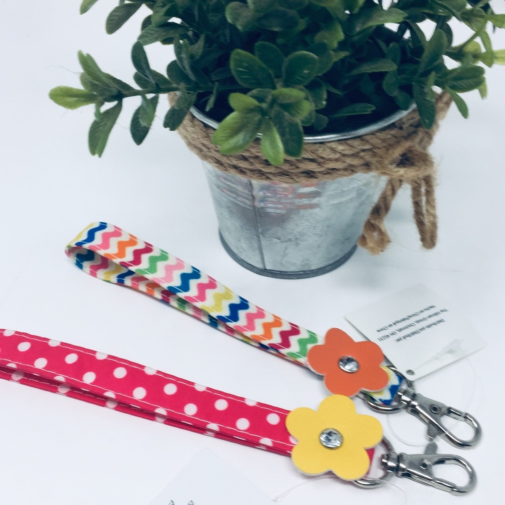 Wristlet Keychains 🌺